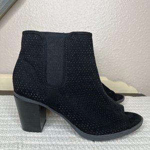 Cloudwalkers Womens Black Zip Up Perforated Ankle Booties Boots Size 8.5W